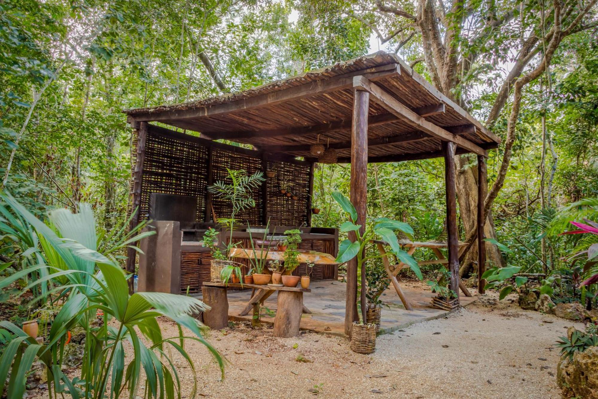 Madre Tierra Eco Habitat Guest House Puerto Morelos Eksteriør bilde